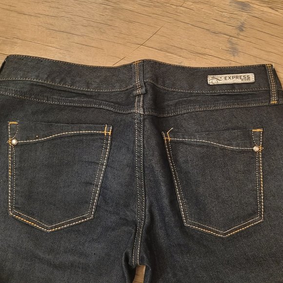 NWOT Express Flare Jeans 6 - Picture 2 of 6